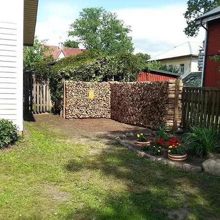 Theodori House * פארנו